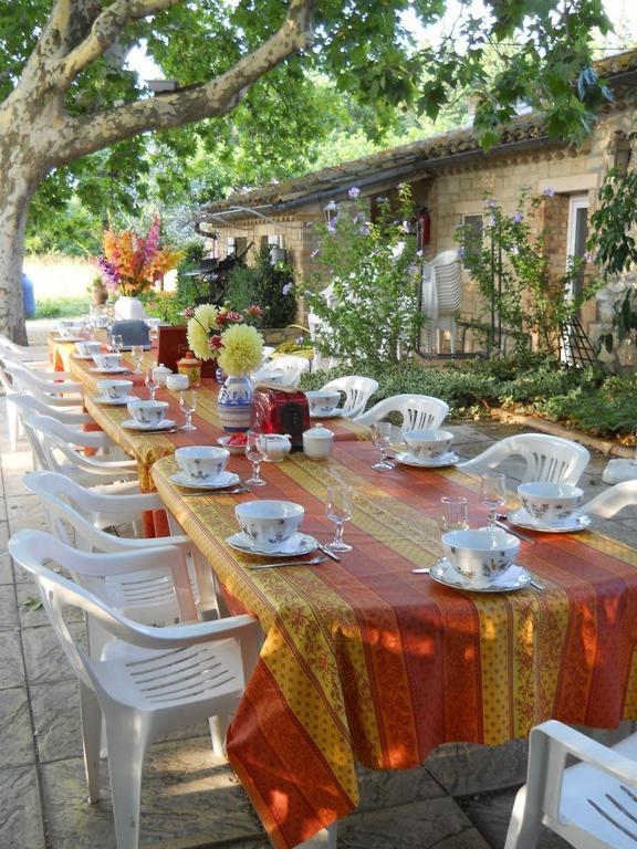 Châteauneuf-de-Gadagne Mas Des Vertes Rives Bed & Breakfast エクステリア 写真